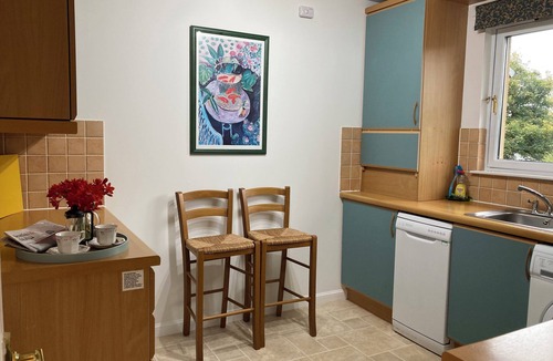 Craigleith Apartment | Panoramic views from this 5* apartment with wifi & parking close to the City