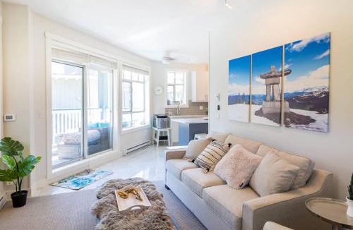 Village North House | Panoramic Views from this gorgeous 2 Bed Property - Village Location