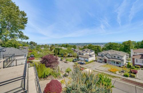 Highland Park House | Panoramic Views! Hilltop Haven 6 Mi to Lumen Field