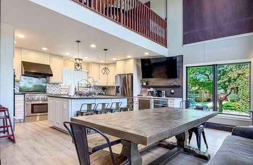 Miller Beach House | Panoramic views, Hot Tub, Sauna, Firepit, Sand Vball, Foosball, Dunes Nat`l Park