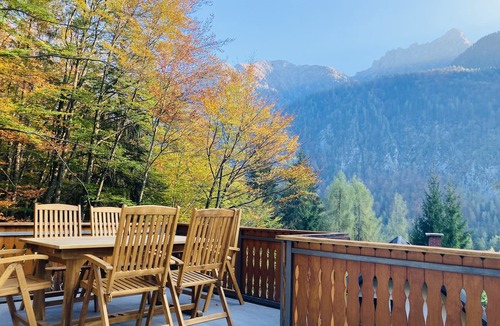 Gozd Martuljek House | Panoramic Views All Year Round in All Seasons - Edge of Ski Resort Kranjska Gora