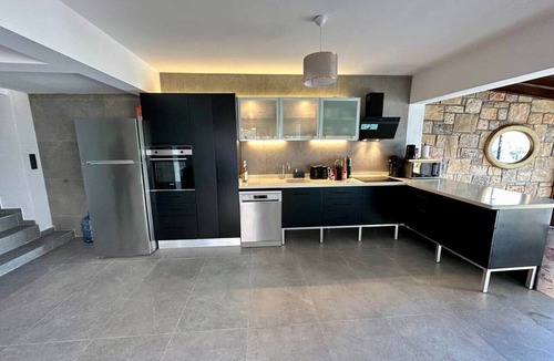 Bitez House | Panoramic Villa with jacuzzi