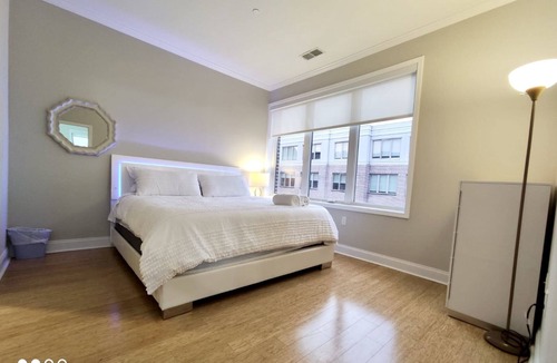 Edgewater Apartment | Panoramic water view , 10 min to manhattan on the river amazing D
