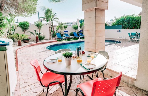 Kapparis Villa | Pant Poly Villa - Private pool - Fully integrated kitchen - Family-run
