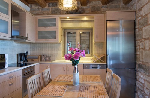 Kato Stalos House | Pantanassa Villas