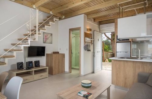 Kato Stalos House | Pantanassa Villas