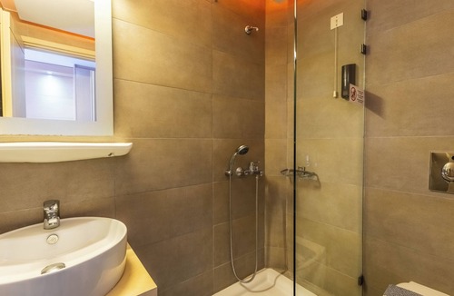 Violi Charaki Hotel | Pantheon Hotel