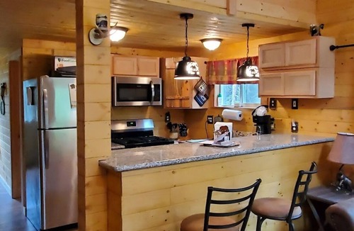 Funny River Cabin | Papa Bear Cabin-Close to Kenai River- sleeps 10- Alaska Building a Dream