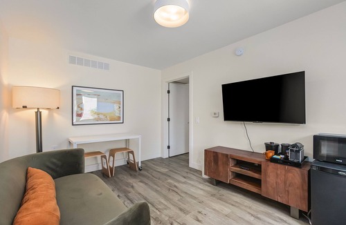 South Scottsdale Hotel | Papago Scottsdale by Reside, Trademark Collection by Wyndham