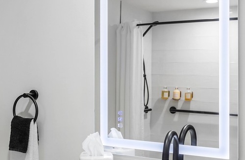 South Scottsdale Hotel | Papago Scottsdale by Reside, Trademark Collection by Wyndham