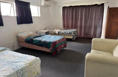 Papamoa Beach House | Papamoa Backpack House