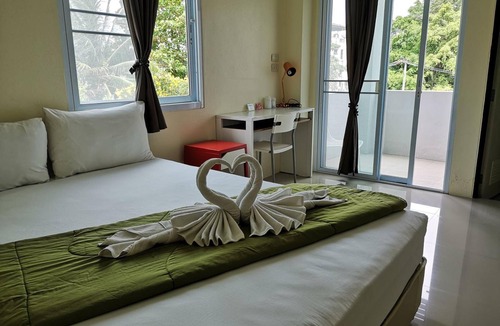 Talat Hotel | Papangkorn House