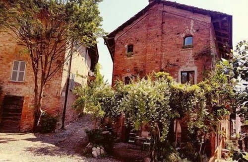 Brusasco Apartment | "Papaveri" Appartement