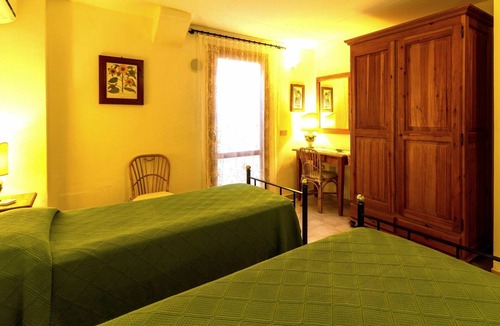 Sughera Apartment | PAPAVERO, 2 bedrooms apartment with swimming pool