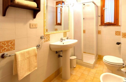Sughera Apartment | PAPAVERO, 2 bedrooms apartment with swimming pool