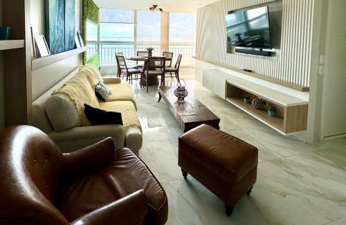 Porto das Dunas Apartment | Paraíso Beach - Terramaris - Apartamento frente mar, pé na areia, próximo ao Beach Park