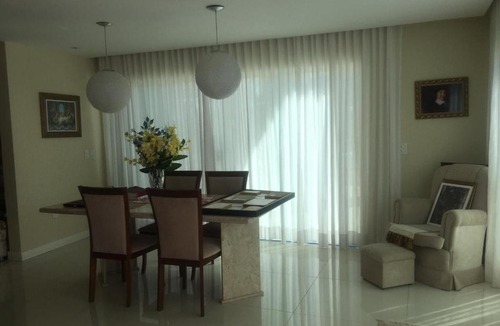 Centro House | Paraíso dos lagos