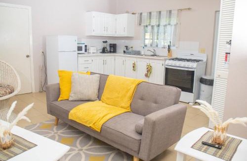 Potters Village Apartment | Paradis des Palmiers 3 Gorgeous 2-bedroom flat