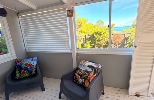 Tata Beach Cottage | Paradise Beach Cottage - across the road to Ligar Bay Beach