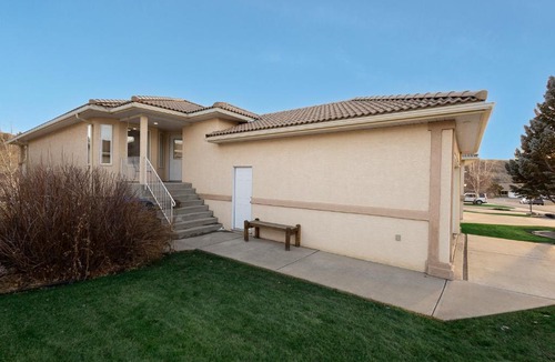 Lethbridge Apartment | Paradise Canyon Golf Resort - Signature Condo 380
