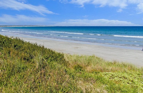 Port Fairy House | Paradise Cove - overlooking East Beach