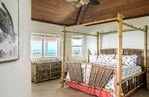 Port Royal House | Paradise found on the Beach in South Bimini, Oceanfront 3/3 House