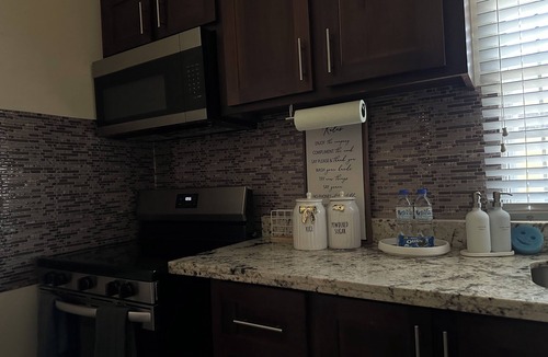 Old Harbour House | Paradise Harbour Tropical Luxury Retreat: Gated Luxury with Full AC & Hot Water