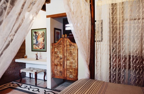 San Pedro Hotel | Paradise Hotel Boutique & Lounge