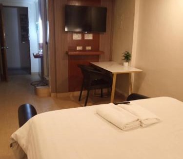 South Triangle Hotel | PARADISE HOTEL