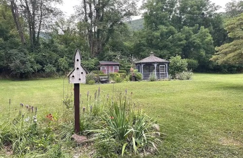 Jersey Shore Cabin | Paradise in Pine Creek - Amazing 3BR Cabin in the Heart of the Pine Creek Valley