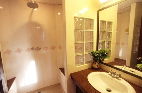 Karon Hotel | Paradise Inn