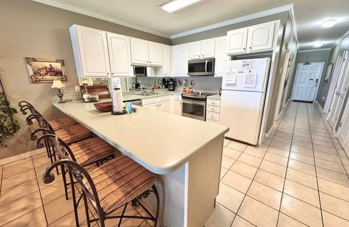 Orange Beach East Condo | Paradise is calling 🌴 Pick up! The beach is more affordable than you think!
