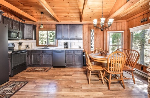 St Germain House | Paradise Lakeside Cabin on Lost Lake (Lost Paradise)