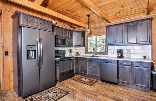 St Germain House | Paradise Lakeside Cabin on Lost Lake (Lost Paradise)