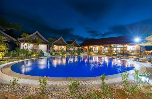 Vang Vieng Resort | Paradise Mountain View Resort