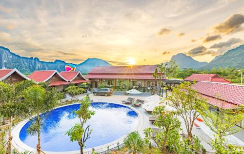 Vang Vieng Resort | Paradise Mountain View Resort