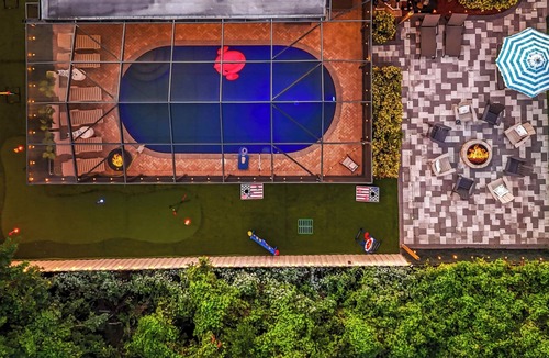 Largo House | Paradise Oasis Heated Pool+Hot Tub+Games & Arcade