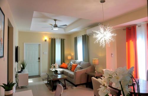 Lucea House | Paradise Oasis - Solar Powered with Starlink WiFi and Pools