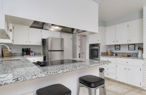 Friendly House | Paradise on Polk st: close to UO/Autzen