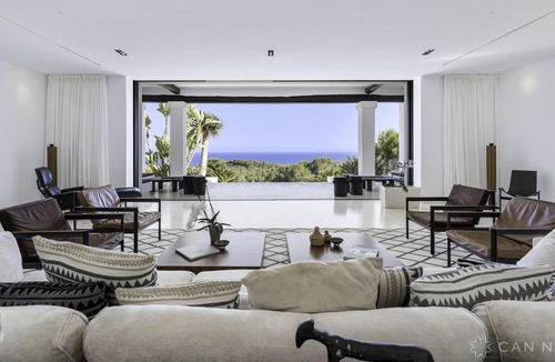 Puig Manya Villa | Paradise Perfected