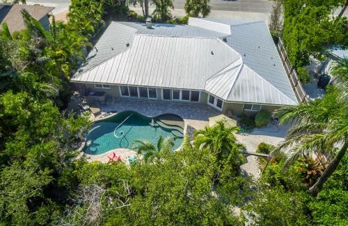 Anna Maria House | Paradise Pointe