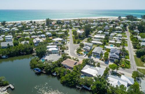 Anna Maria House | Paradise Pointe
