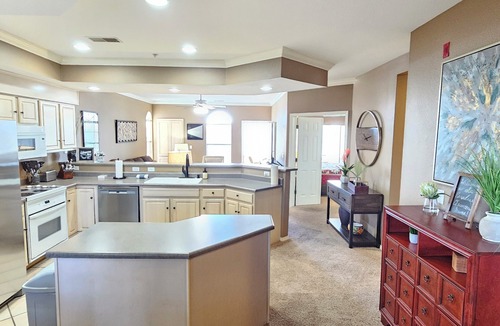 Branson Condo | Paradise Quarters Walk-in Suite at the Legacy at Thousand Hills! Great Rates!