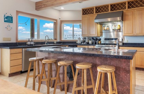Maxwelton House | PARADISE SANDY WATERFRONT ON WHIDBEY ISLAND Once Upon A Tide
