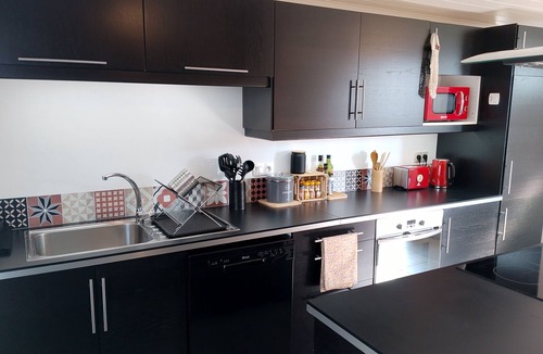 Malain House | Paradise Trail - Detached 2-bedroom house - Peaceful, natural setting and forest