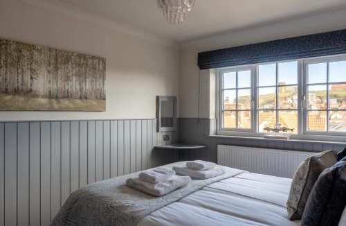 West Cliff House | Paradise View