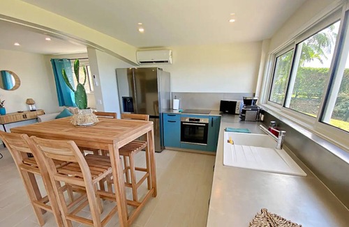 Grand Case Apartment | Paradise View – Jacuzzi – Sunset – Access to Happy Baie Beach & Friar's Bay