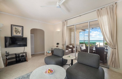 Fitts Village Villa | Paradise Villa