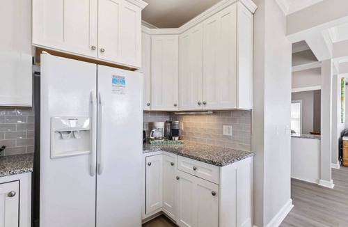 Ocean Isle Beach Villa | Paradise Villa 4B/4BA Breathtaking Ocean View