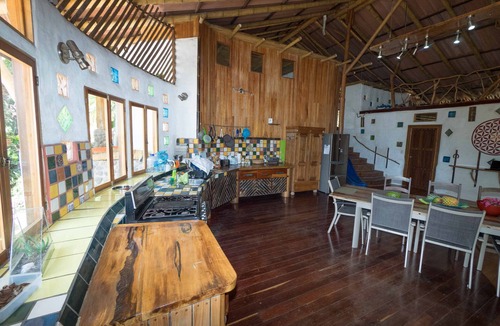 Dominical House | Paradiselodge - Master Bedroom - Pool Villa